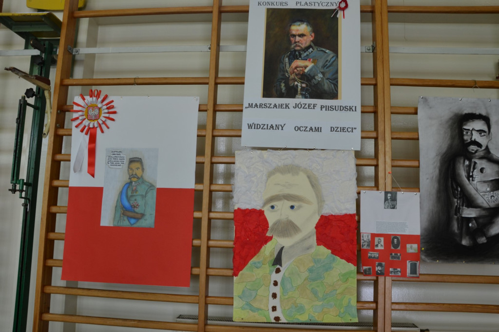 W Rogowie świętowali niepodległość [zdjęcia]