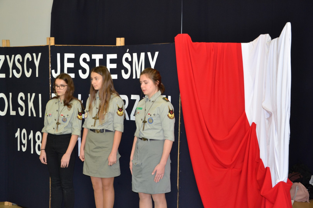 W Rogowie świętowali niepodległość [zdjęcia]