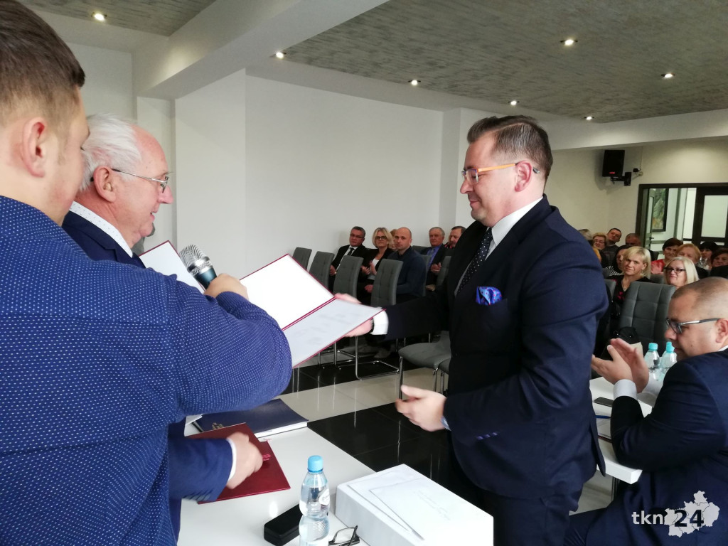 Stąporków: Radni i burmistrz zaprzysiężeni, przewodniczącym Jacek Kołodziej [fotorelacja]