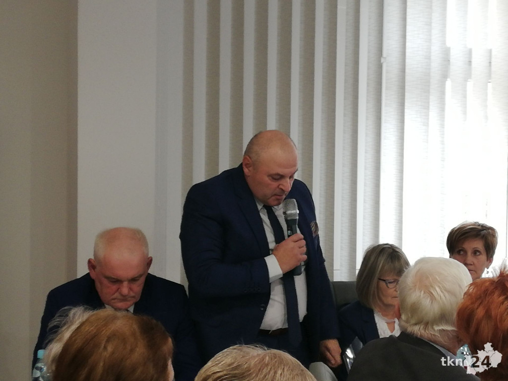 Stąporków: Radni i burmistrz zaprzysiężeni, przewodniczącym Jacek Kołodziej [fotorelacja]
