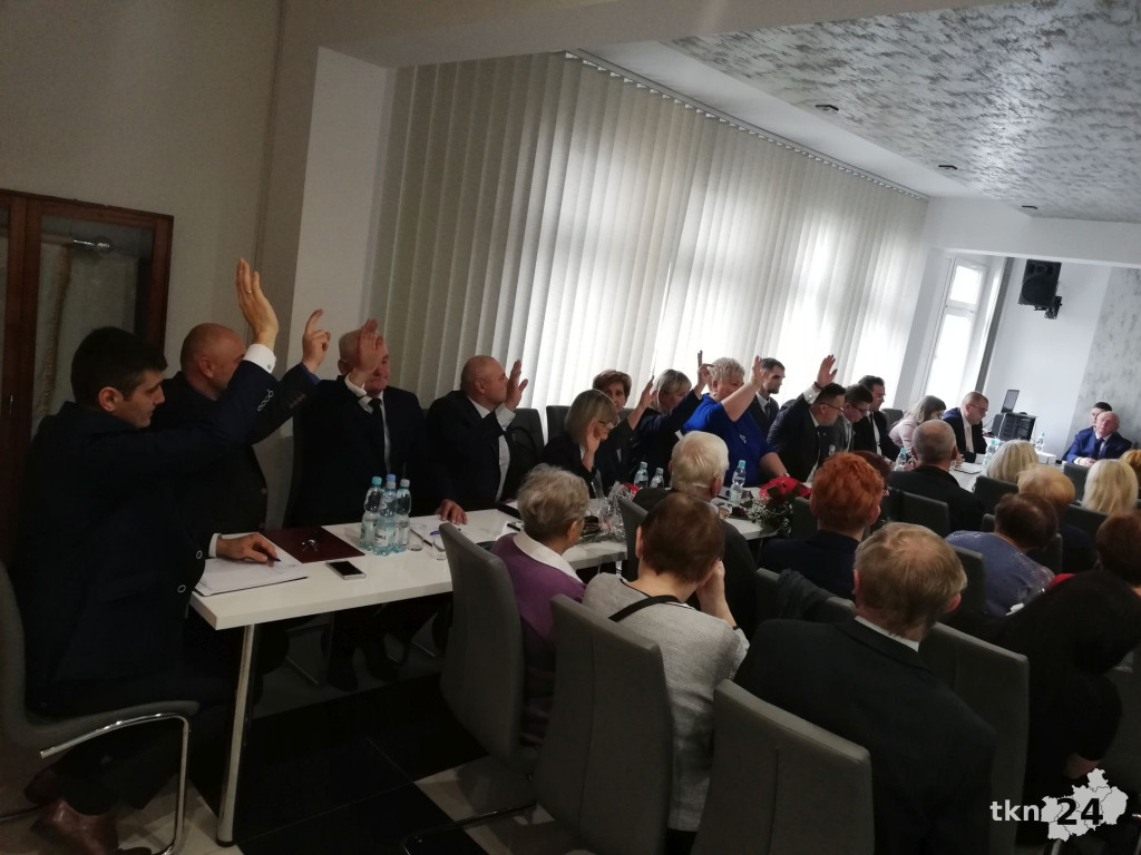 Stąporków: Radni i burmistrz zaprzysiężeni, przewodniczącym Jacek Kołodziej [fotorelacja]