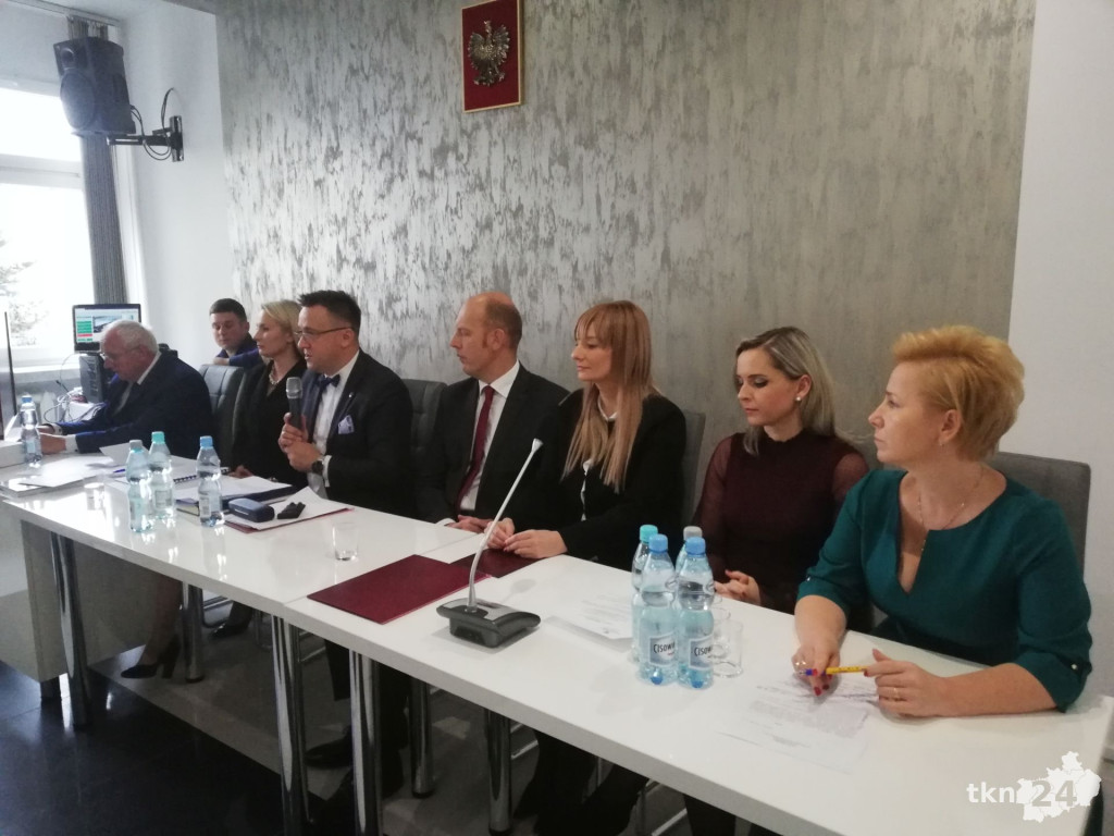 Stąporków: Radni i burmistrz zaprzysiężeni, przewodniczącym Jacek Kołodziej [fotorelacja]