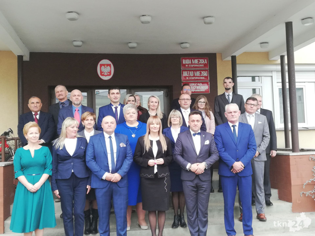 Stąporków: Radni i burmistrz zaprzysiężeni, przewodniczącym Jacek Kołodziej [fotorelacja]