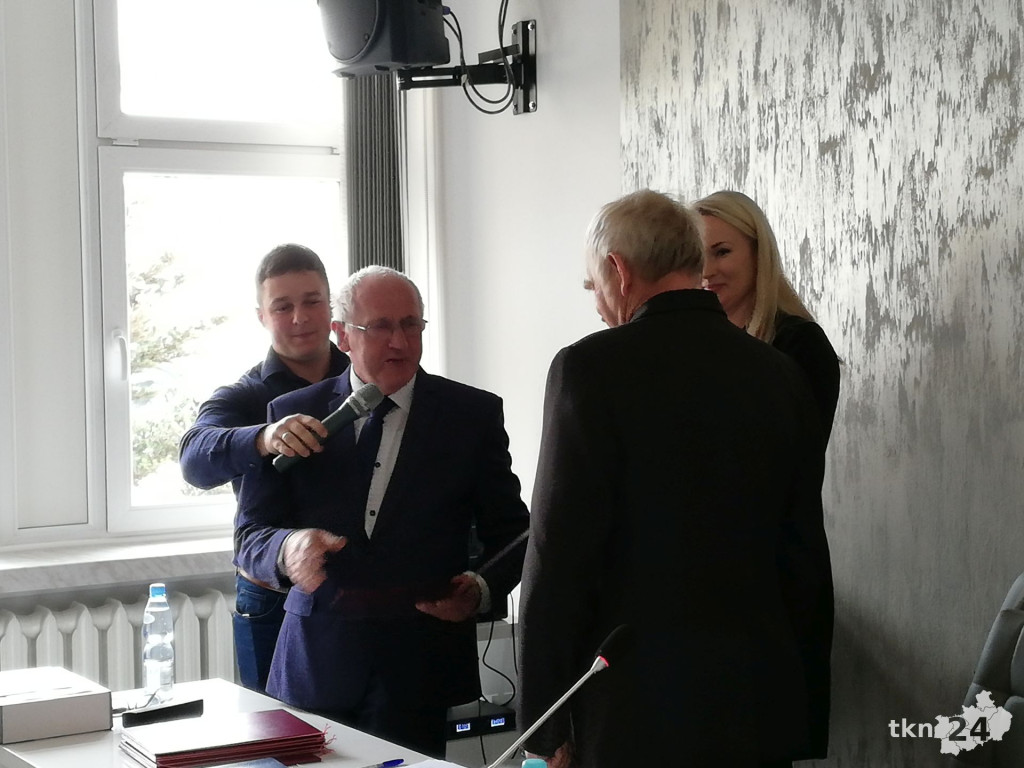 Relacja wideo: I uroczysta sesja nowej Rady Miasta i Gminy Stąporków