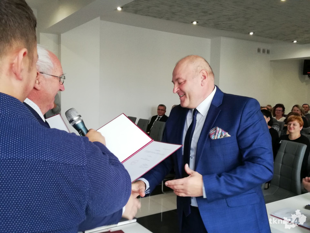 Relacja wideo: I uroczysta sesja nowej Rady Miasta i Gminy Stąporków