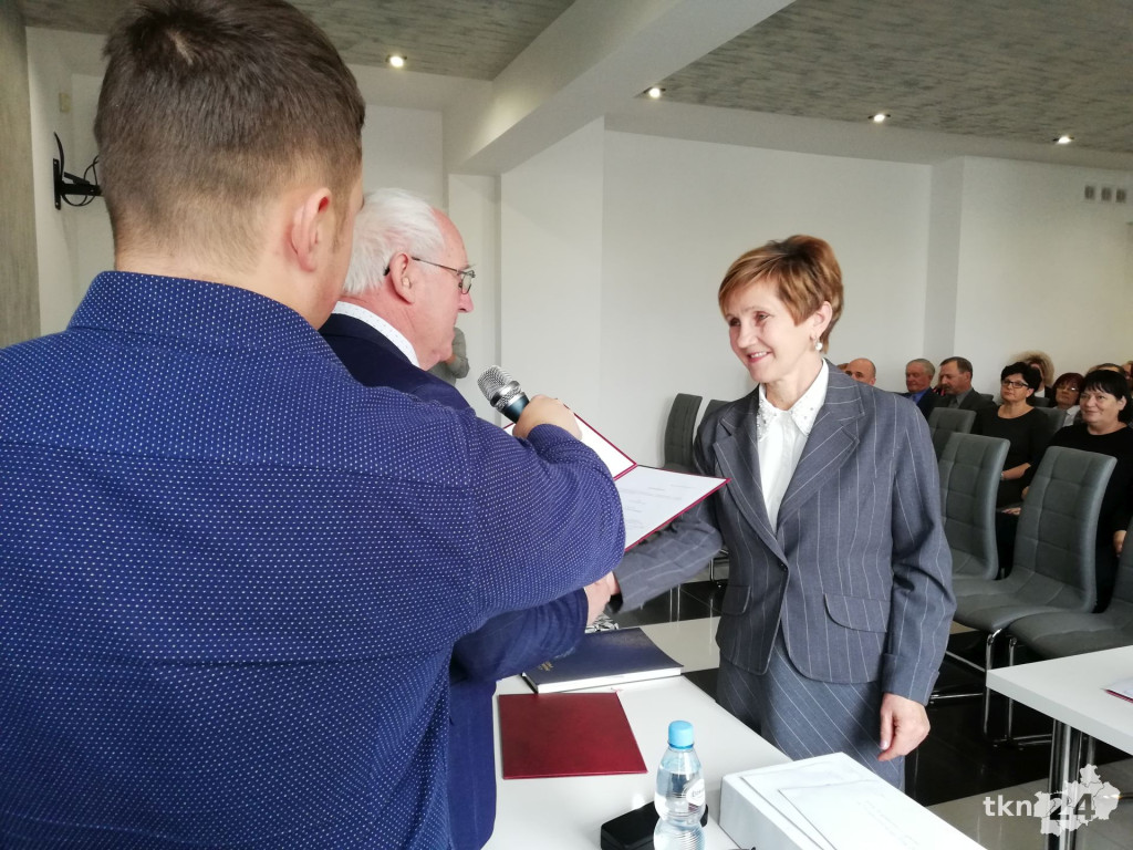 Relacja wideo: I uroczysta sesja nowej Rady Miasta i Gminy Stąporków