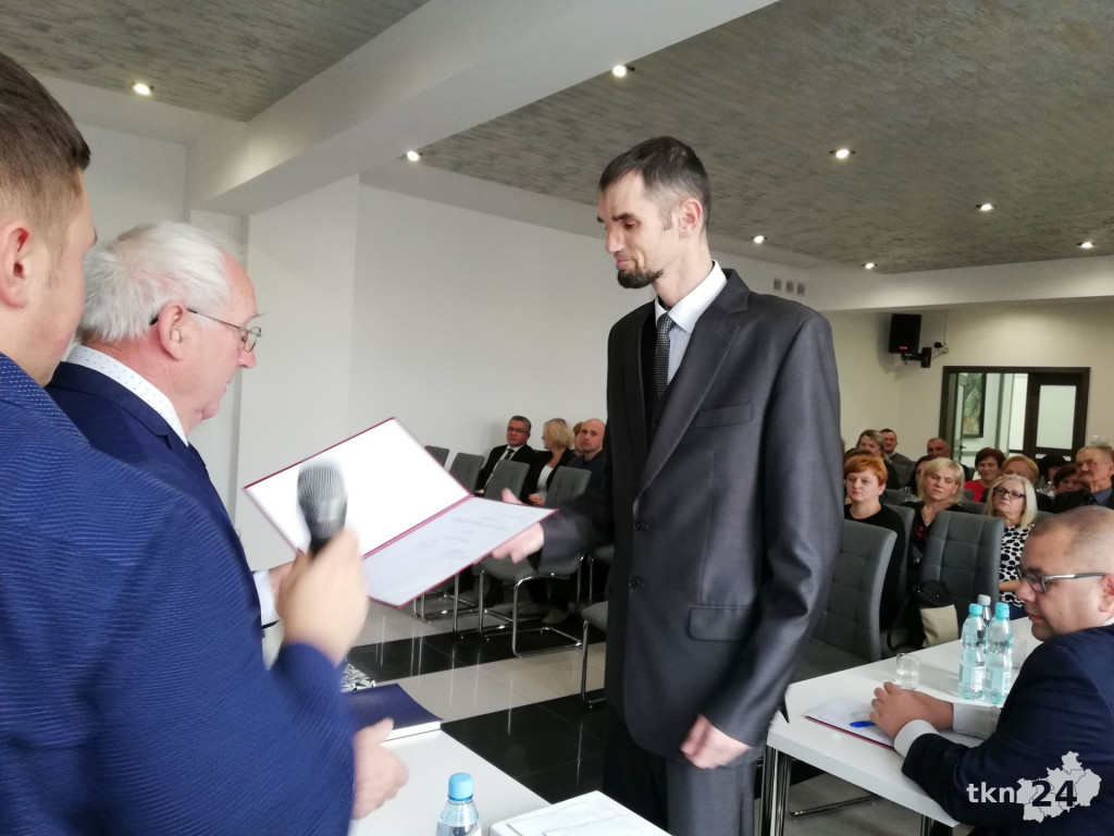 Relacja wideo: I uroczysta sesja nowej Rady Miasta i Gminy Stąporków