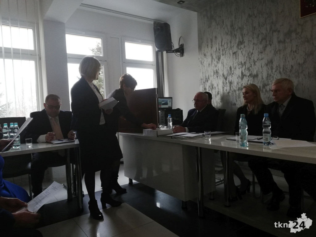Relacja wideo: I uroczysta sesja nowej Rady Miasta i Gminy Stąporków