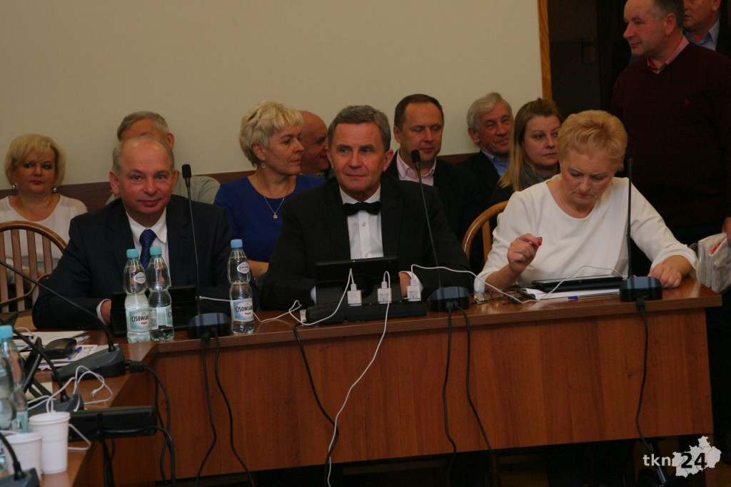 Relacja wideo: I sesja Rady Miasta i Gminy Końskie 2018-23