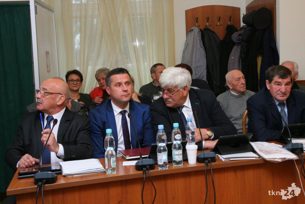 Relacja wideo: I sesja Rady Miasta i Gminy Końskie 2018-23