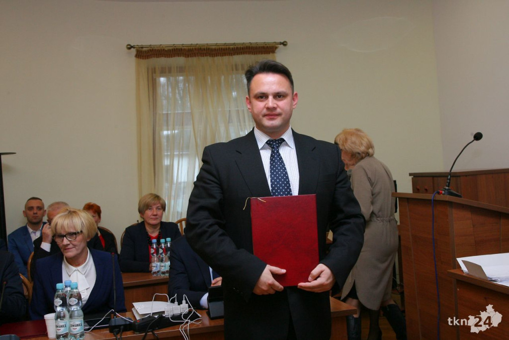 Relacja wideo: I sesja Rady Miasta i Gminy Końskie 2018-23