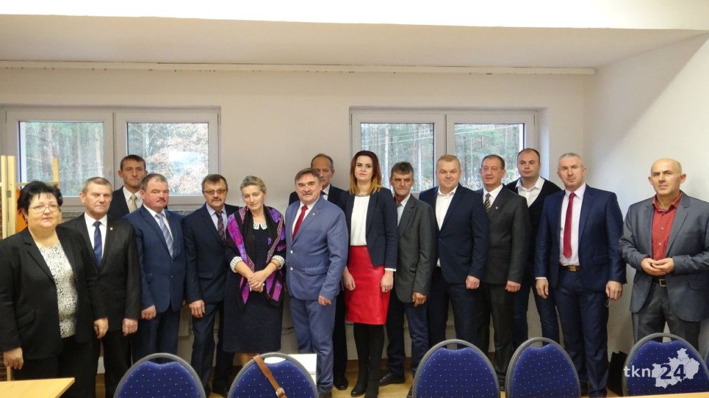 Relacja wideo: I sesja Rady Gminy Słupia Konecka 2018-23