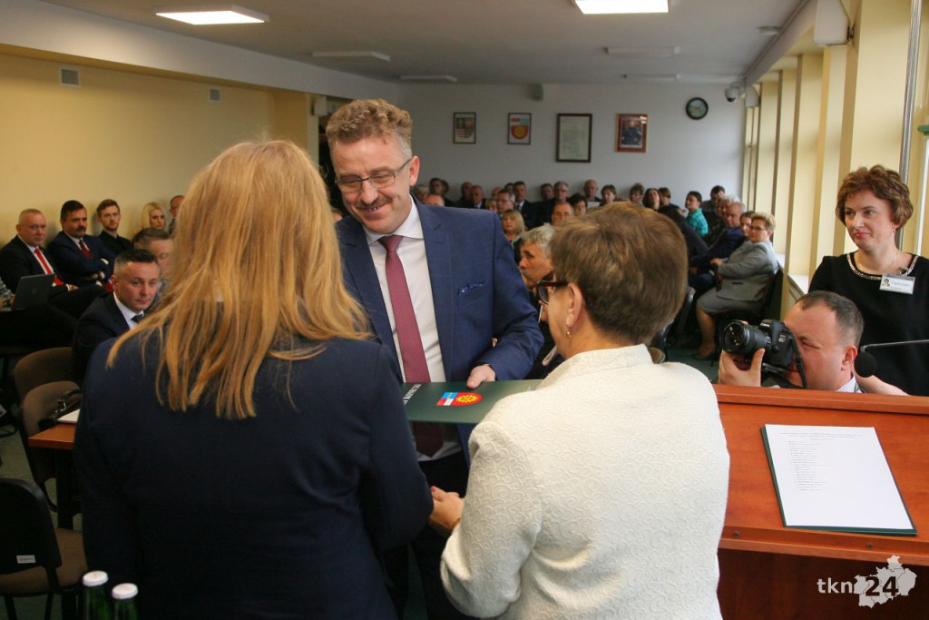 Na żywo: Kto będzie rządził powiatem koneckim? Andrzej Lenart nowym Starostą Koneckim!
