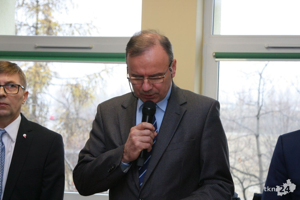 Na żywo: Kto będzie rządził powiatem koneckim? Andrzej Lenart nowym Starostą Koneckim!