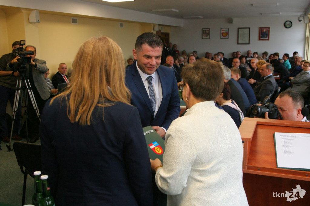 Relacja wideo: Lenart, Soboń i Rozmus będą rządzić powiatem koneckim!