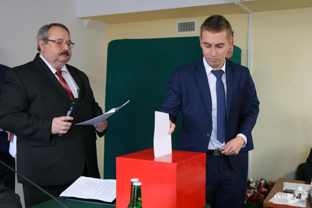 Relacja wideo: Lenart, Soboń i Rozmus będą rządzić powiatem koneckim!