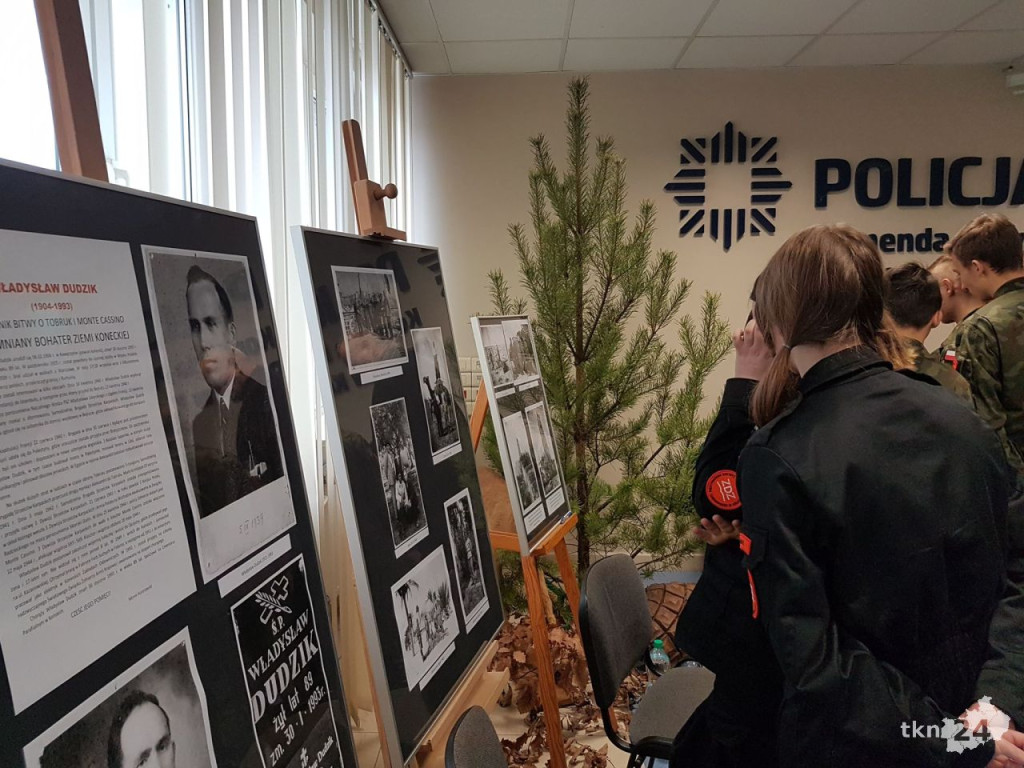Policjanci wspominali koneckich bohaterów na 100-lecie odzyskania niepodległości [wideo, zdjęcia]