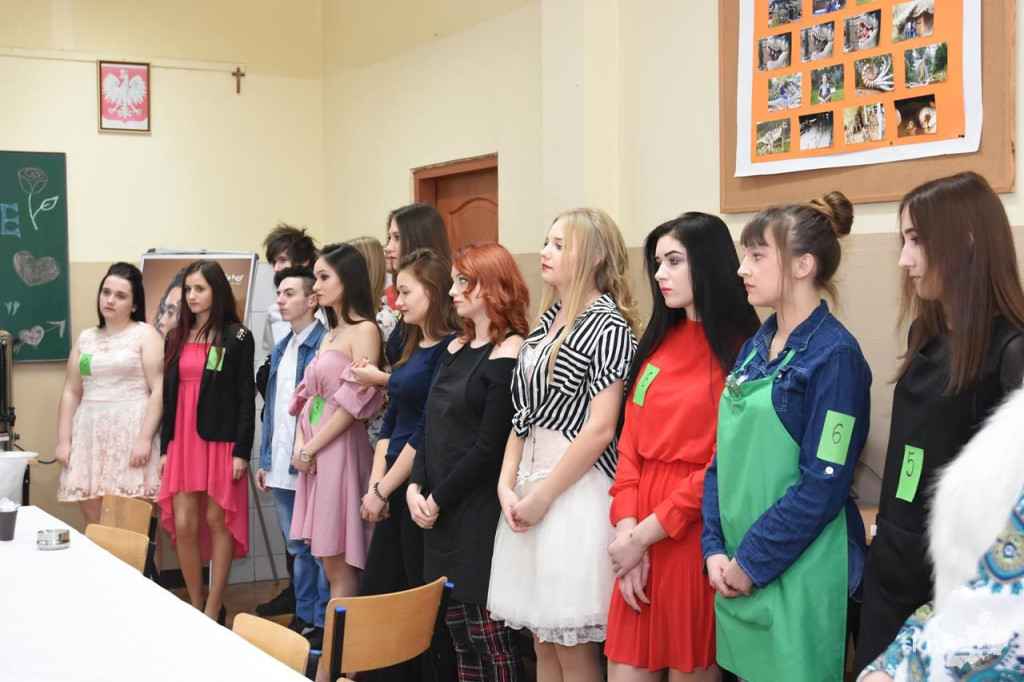 Młodzi fryzjerzy rywalizowali w międzyszkolnym konkursie [zdjęcia]