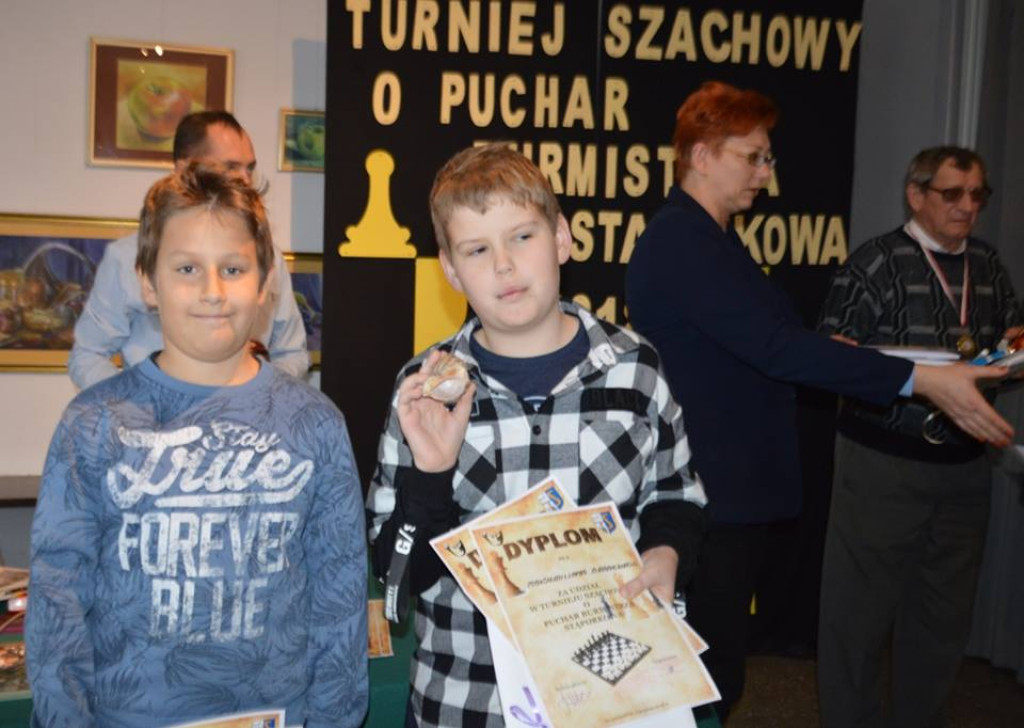 Szachiści rywalizowali w Stąporkowie! [wideo, zdjęcia]