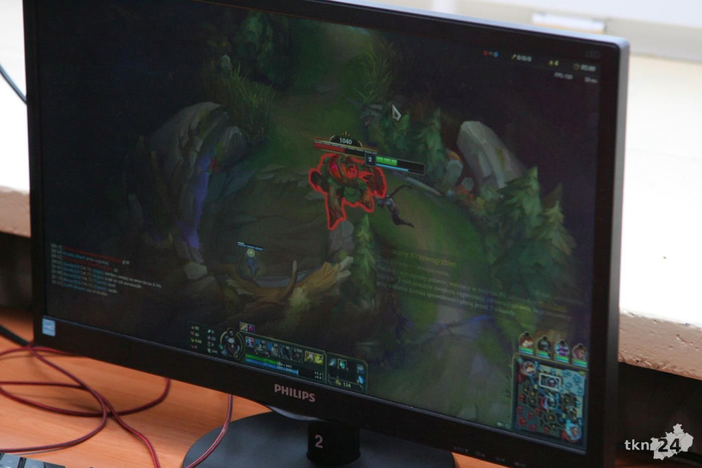 Esport na Mikołajki w Mechaniku [wideo, zdjęcia]