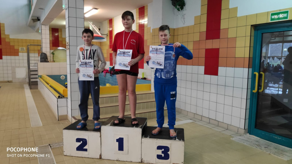 Kolejna edycja Mikołajkowych Zawodów Pływackich za nami [zdjęcia]