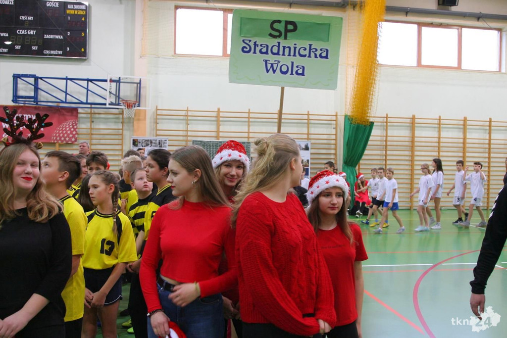 Stadnicka Wola najlepsza w Mikołajkowym Turnieju Gier i Zabaw! [wideo, zdjęcia]