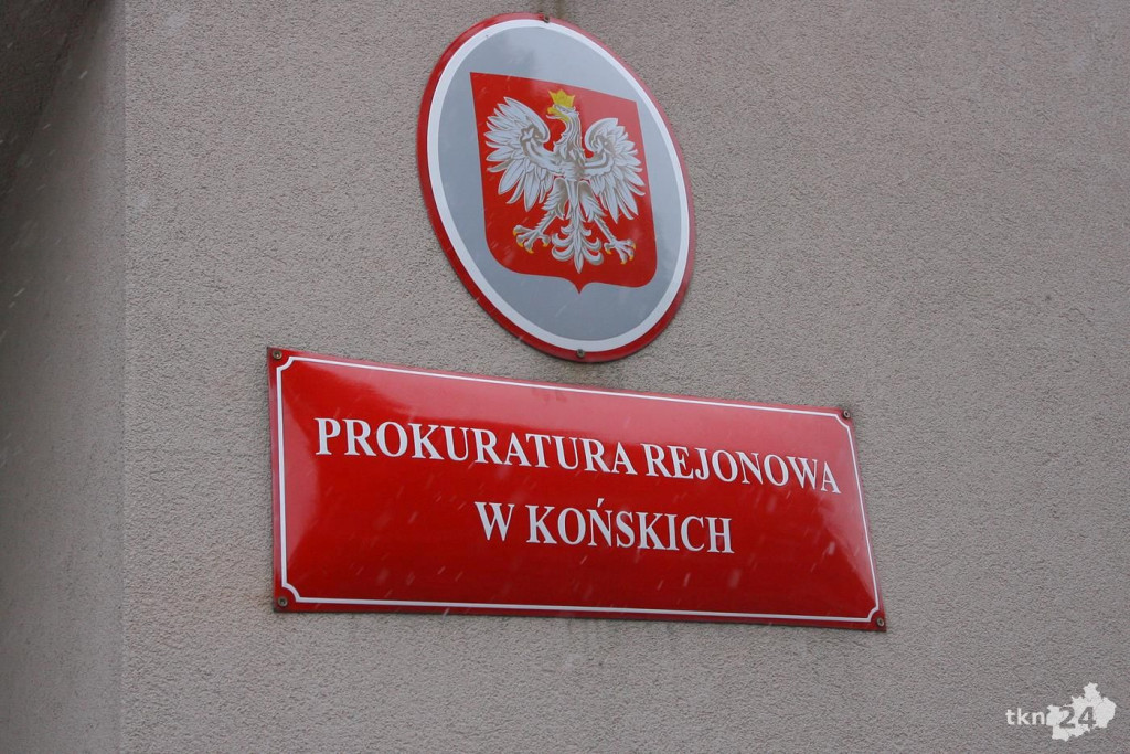 Końskie: Protestują pracownicy Prokuratury Rejonowej [wideo, zdjęcia]