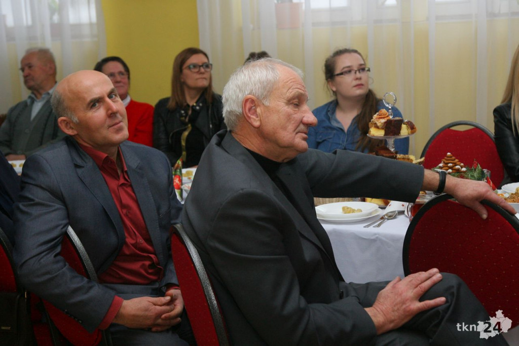 W Słupi Koneckiej na wspólnej wigilii spotkali się samotni i seniorzy [wideo, zdjęcia]