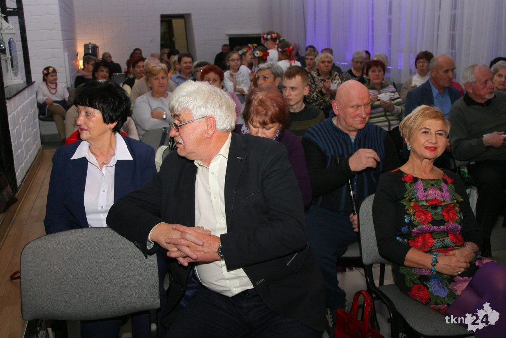 Uczta z folklorem na ponad 500 pierogów! [wideo, zdjęcia]