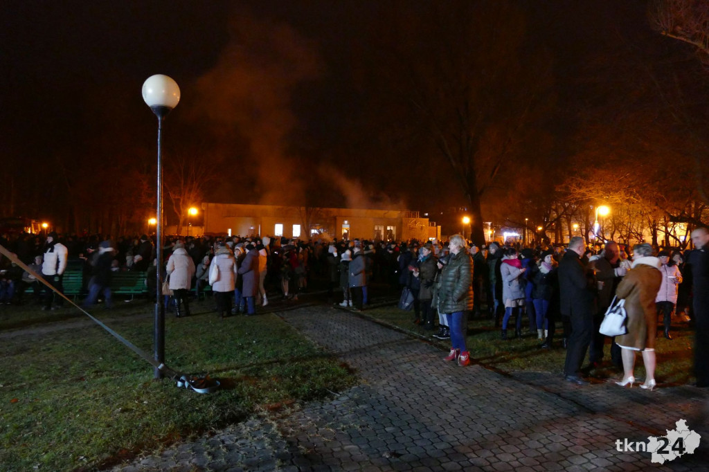 Sylwester w Końskich z laserami! [wideo, zdjęcia]