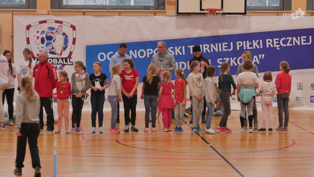 Stadnicka Wola i Jedynka zagrały w turnieju piłki ręcznej w Warszawie [zdjęcia]