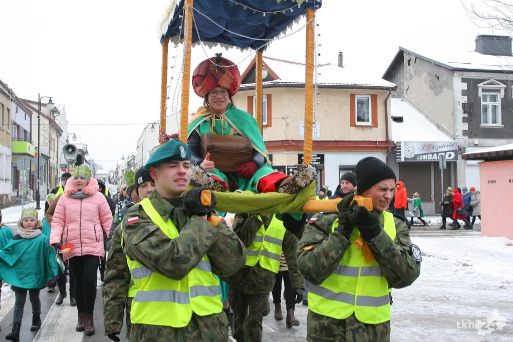 Kolorowy Orszak Trzech Króli przeszedł ulicami Końskich [zdjęcia]