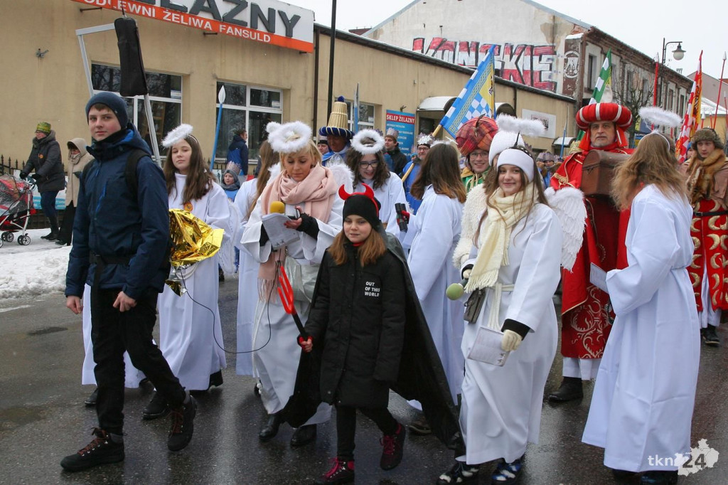 Kolorowy Orszak Trzech Króli przeszedł ulicami Końskich [zdjęcia]