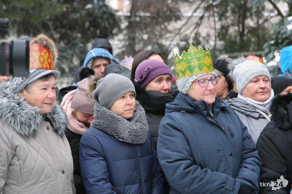 Kolorowy Orszak Trzech Króli przeszedł ulicami Końskich [zdjęcia]