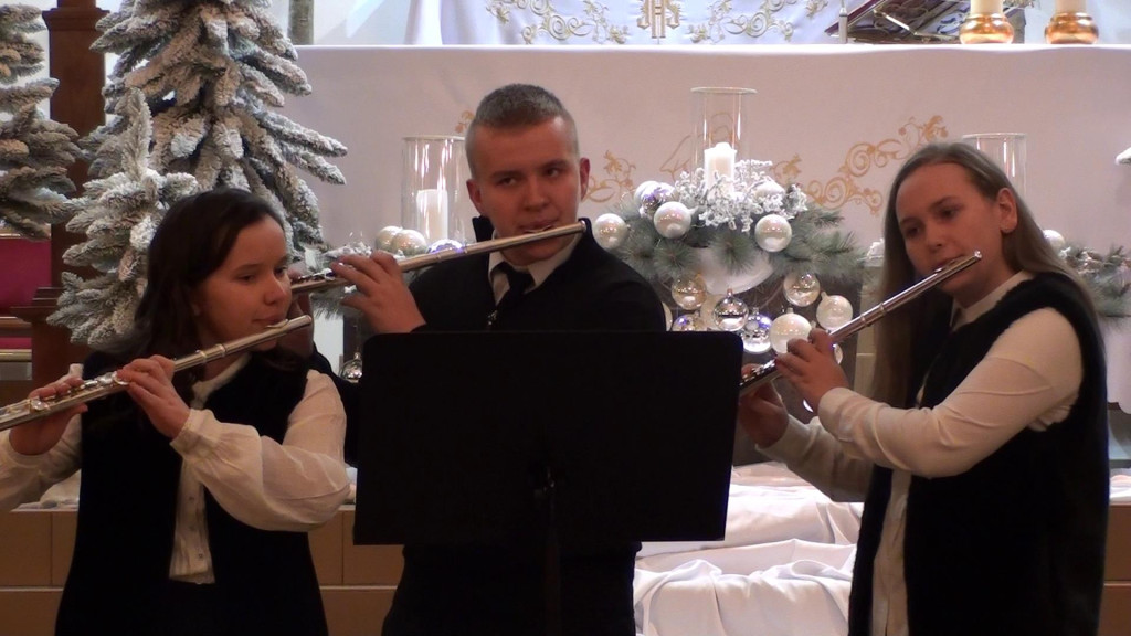 Piękny koncert kolęd i pastorałek w kościele pw. Chrystusa Odkupiciela [wideo, zdjęcia]