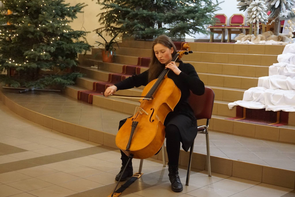 Piękny koncert kolęd i pastorałek w kościele pw. Chrystusa Odkupiciela [wideo, zdjęcia]