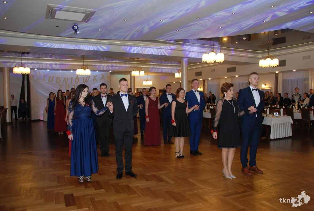 Wideo: Studniówka ZSP Stąporków z gwiazdą disco-polo!
