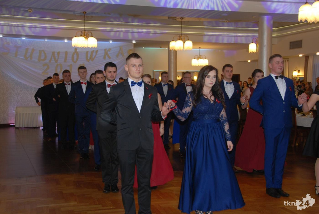 Wideo: Studniówka ZSP Stąporków z gwiazdą disco-polo!