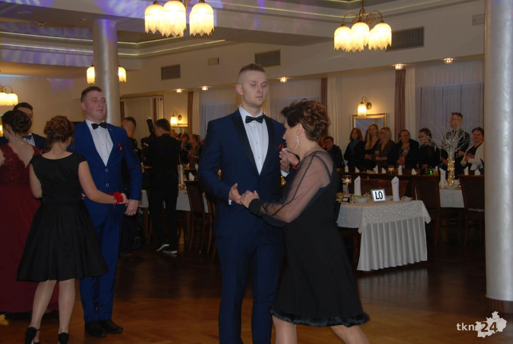 Wideo: Studniówka ZSP Stąporków z gwiazdą disco-polo!