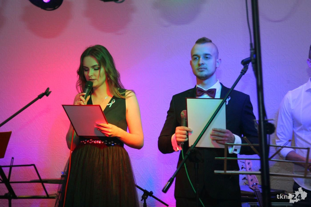 Relacja wideo: Studniówka I LO w Końskich 2019