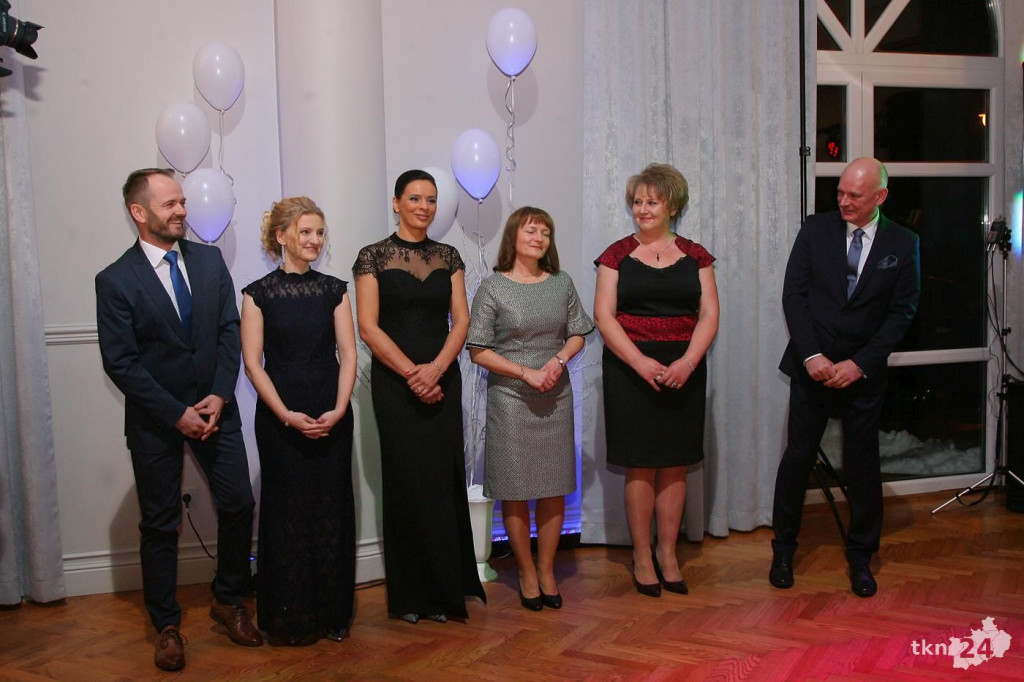 Relacja wideo: Studniówka I LO w Końskich 2019
