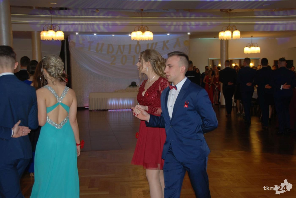 Wideo: Studniówka ZSP Stąporków z gwiazdą disco-polo!