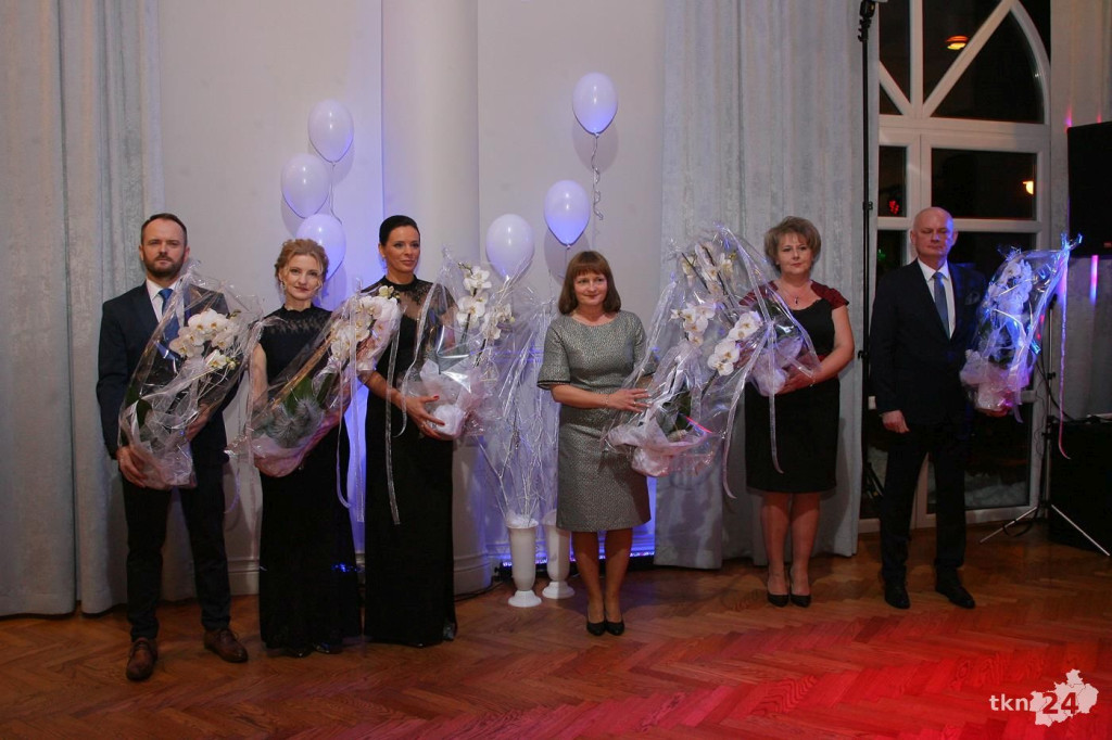 Relacja wideo: Studniówka I LO w Końskich 2019