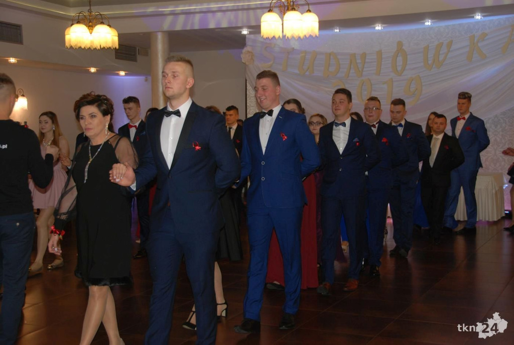 Wideo: Studniówka ZSP Stąporków z gwiazdą disco-polo!