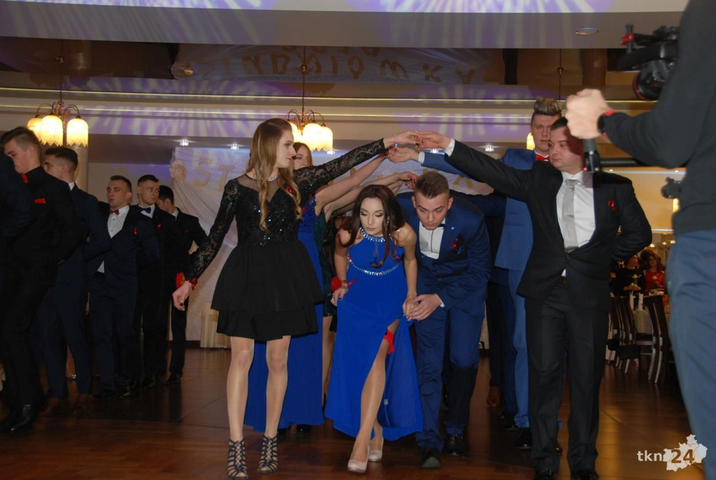 Wideo: Studniówka ZSP Stąporków z gwiazdą disco-polo!