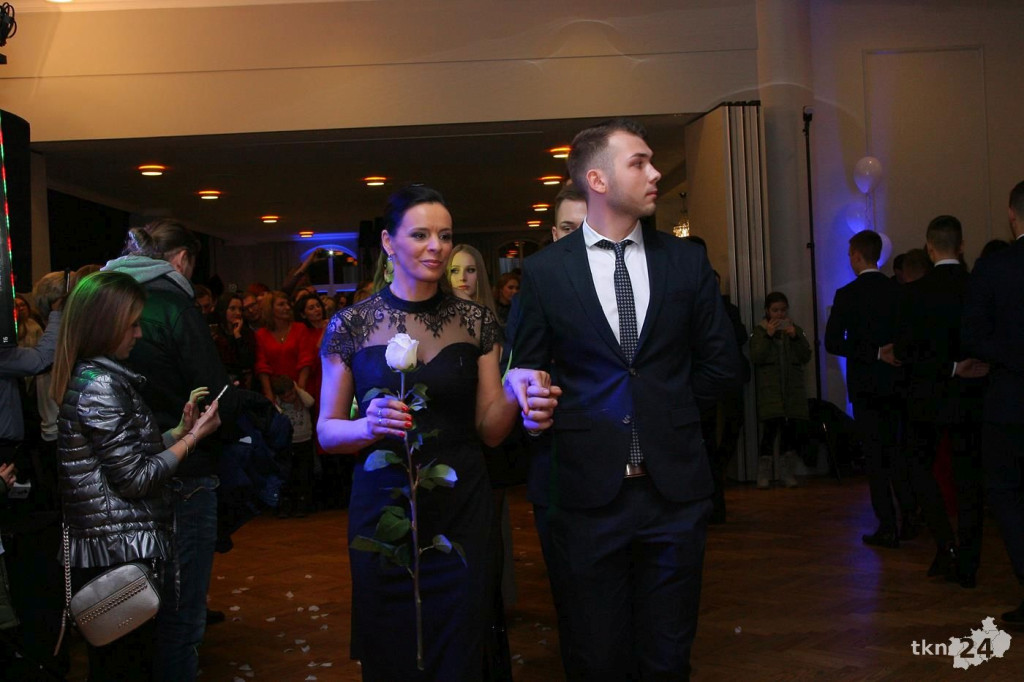 Relacja wideo: Studniówka I LO w Końskich 2019