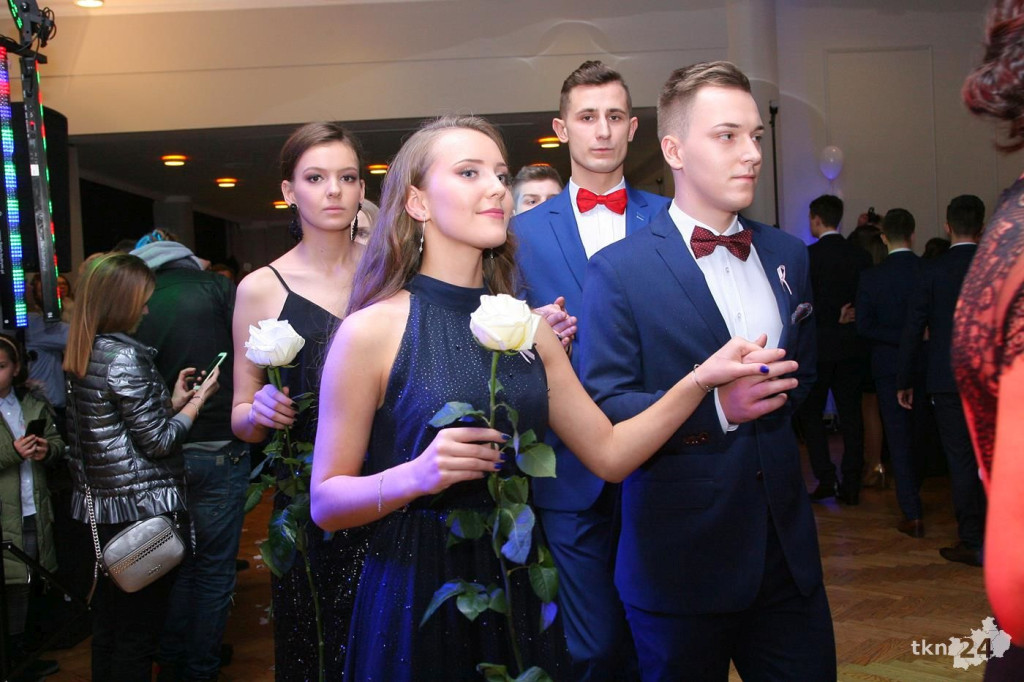 Relacja wideo: Studniówka I LO w Końskich 2019