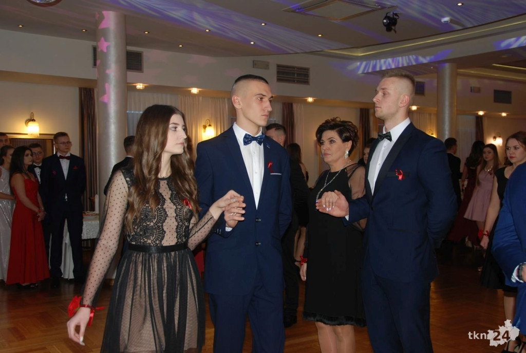 Wideo: Studniówka ZSP Stąporków z gwiazdą disco-polo!