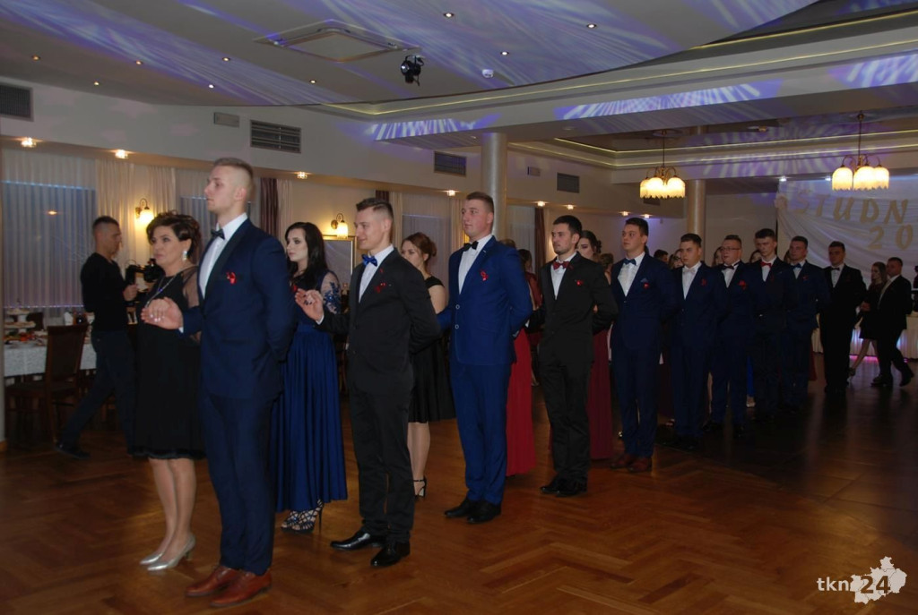 Wideo: Studniówka ZSP Stąporków z gwiazdą disco-polo!