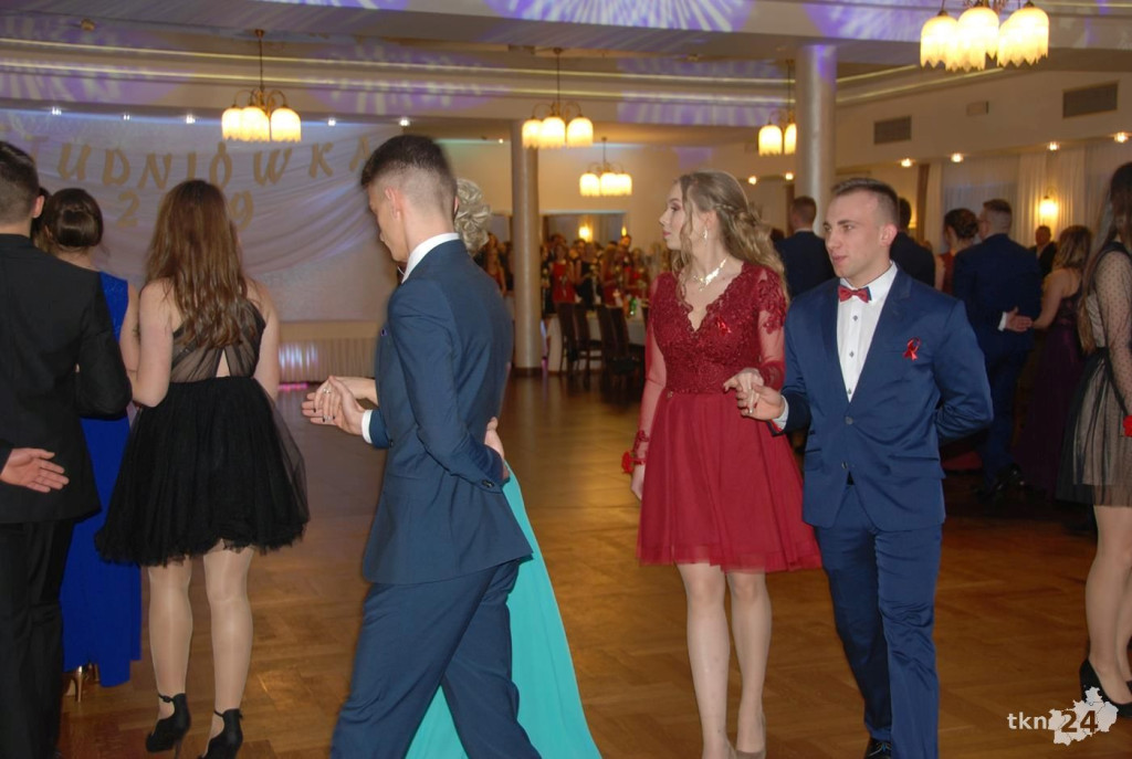 Wideo: Studniówka ZSP Stąporków z gwiazdą disco-polo!